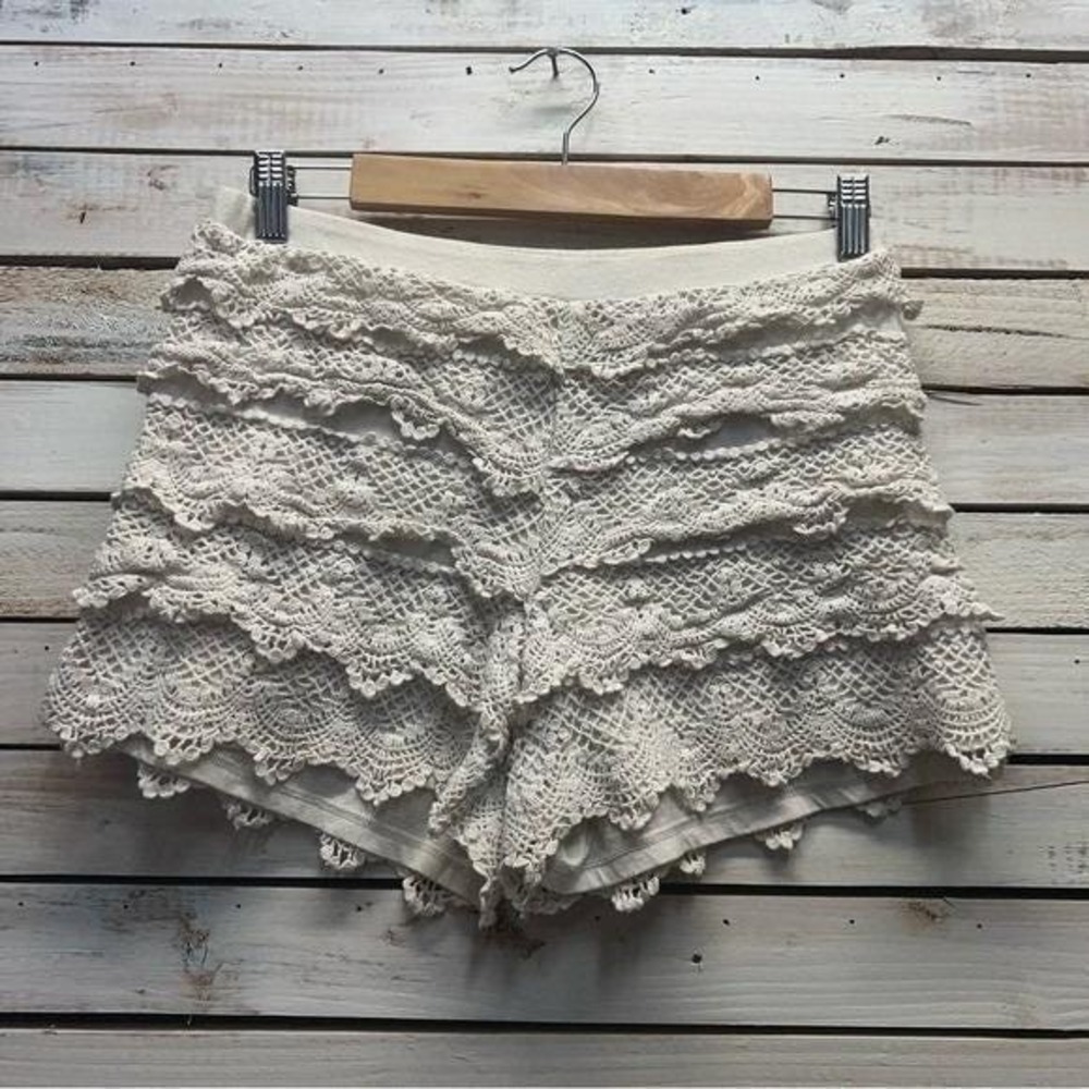 Mossimo Y2K White Crochet Shorts Scallop Hem Festival Boho S